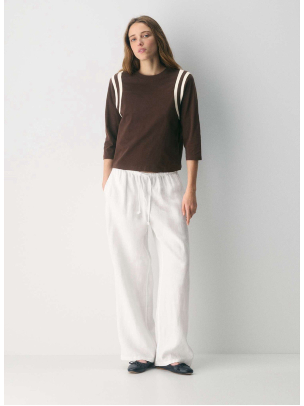 Aritzia TNA Charleston Linen Pants White XS Low Rise Wide Leg Side Slit Pockets